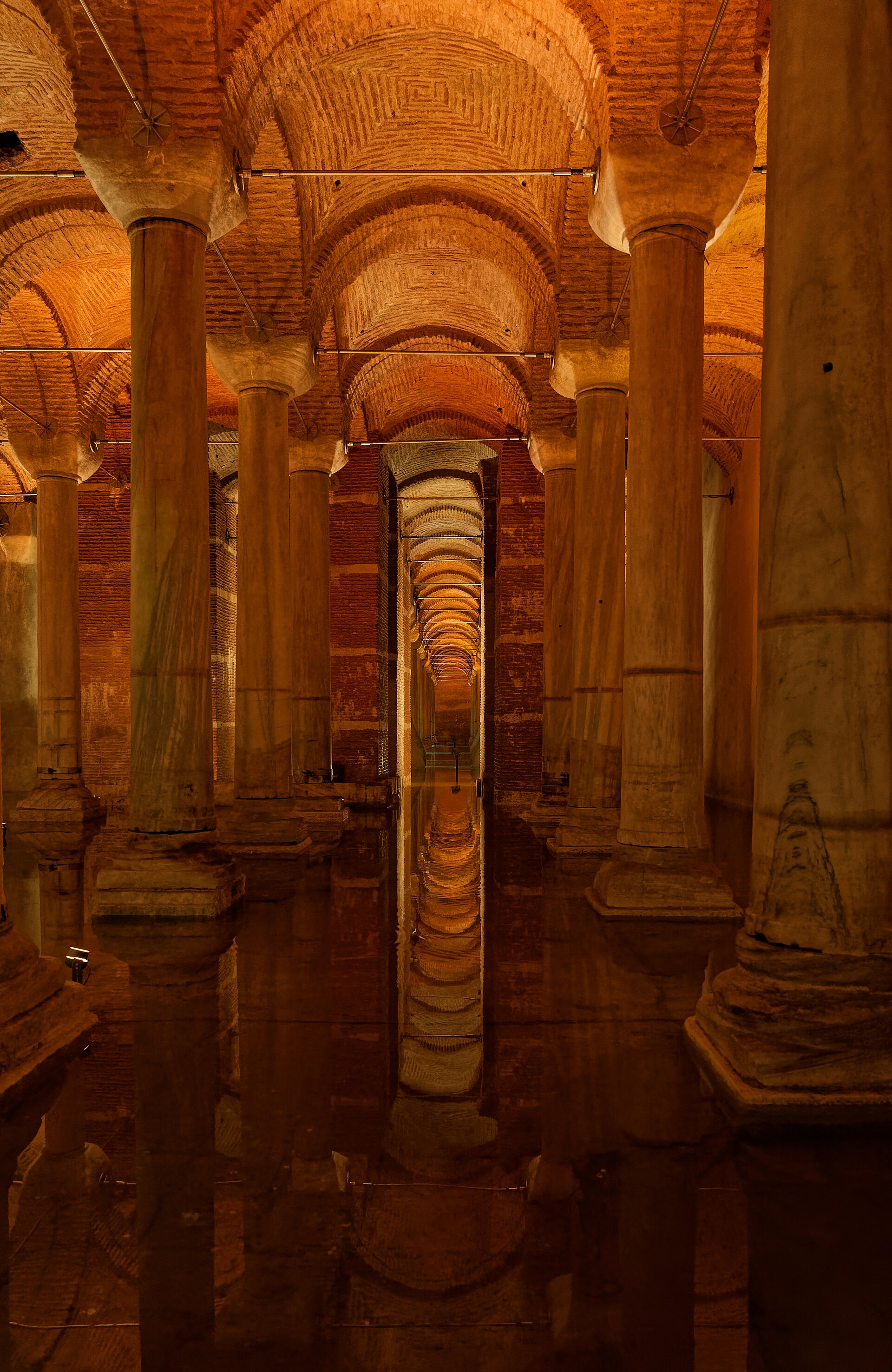 Basilica Cistern (Yerebatan)